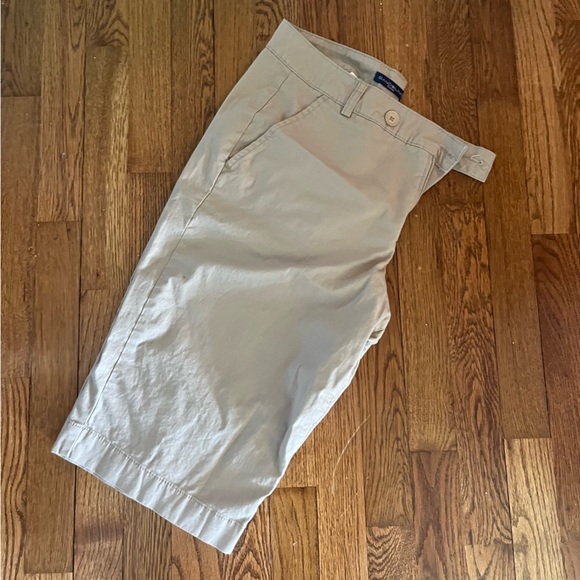 Bandolino Khaki capris size 14 - Picture 2 of 4